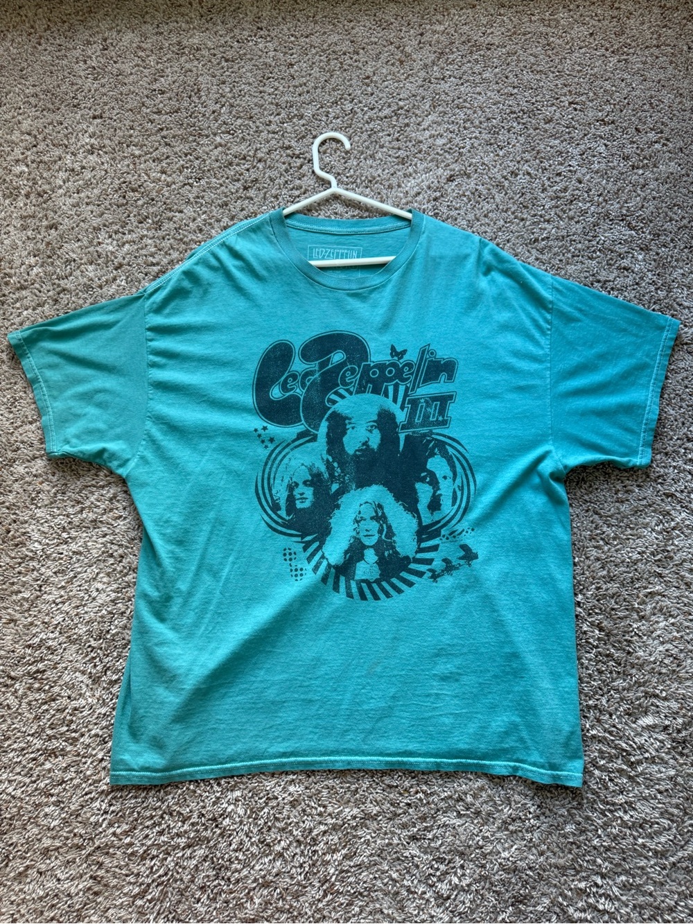 Vintage Led Zeppelin Graphic T- Shirt - fits like a large but says S/M